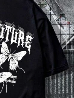 Manfinity EMRG Men Slogan & Butterfly Print Drop Shoulder Tee -Man Plus Fashion 168439344917bf42f26fa59c8417c71dccf6d44548 thumbnail 405x552