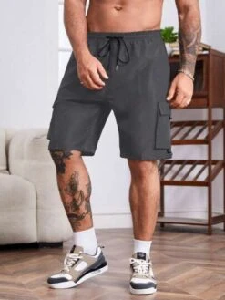 Manfinity LEGND Men Plus Flap Pocket Side Drawstring Waist Cargo Shorts -Man Plus Fashion 16847366736dc02ff360ba7db0fefddb0d6cb2f834 thumbnail 405x552