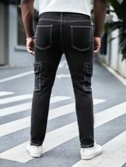 SHEIN Men Plus Top-stitching Flap Pocket Side Cargo Jeans