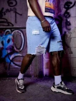 SHEIN Men Cotton Ripped Frayed Raw Hem Denim Shorts -Man Plus Fashion 1684749481234d31d02a1f725d633ca36b7aaf53a7 thumbnail 405x552