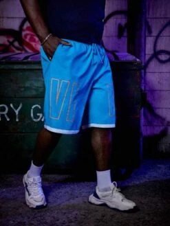 Manfinity EMRG Men Plus Letter Graphic Contrast Trim Drawstring Waist Shorts -Man Plus Fashion 1684811108f694a5187c4528b11045c3134f20d291 thumbnail 405x552