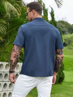 Manfinity Basics Men Solid Button Up Shirt