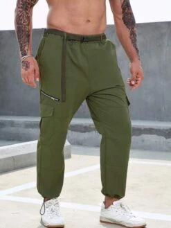 Manfinity Homme Men Plus Flap Pocket Side Drawstring Waist Cargo Pants -Man Plus Fashion 1684843316769f41fa589efcd20b9300a0122f9d3d thumbnail 405x552