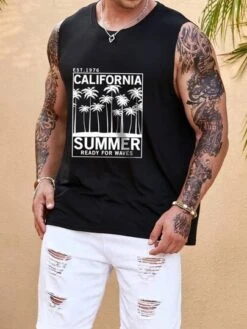 Manfinity RSRT Men Tropical & Letter Graphic Tank Top -Man Plus Fashion 16855214567529982a2e35951bd2b03f95b471884e thumbnail 405x552