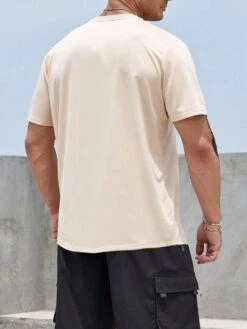 Manfinity Homme Men Plus Letter Graphic Tee