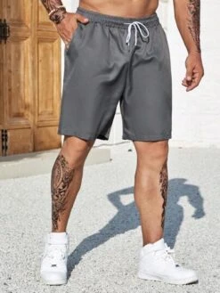 Manfinity Homme Men Slant Pocket Drawstring Waist Shorts -Man Plus Fashion 1686560520e5d261889dfd1a3414eed570961ee779 thumbnail 405x552