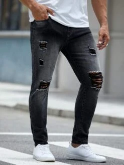 SHEIN Men Plus Ripped Frayed Skinny Jeans -Man Plus Fashion 1686892207cf2fa52bde78b5fe967c321bf8557b4f thumbnail 405x552