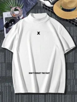 Manfinity Hypemode Men Slogan Graphic Mock Neck Tee -Man Plus Fashion 16871652507532cdd721afc82f82eb9a75f0577202 thumbnail 405x552