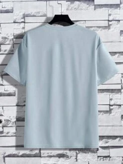 SHEIN Manfinity Hypemode Men Plus Bear Embossed Tee