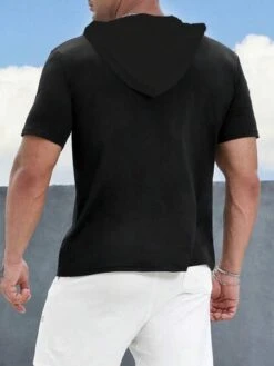 SHEIN Men Plus Solid Drawstring Hooded Tee