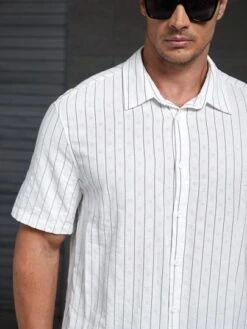 SHEIN Manfinity Homme Men Plus Striped Print Shirt -Man Plus Fashion 1689902806a41a26134616fbbedb68b8ba3bfd31c1 thumbnail 405x552