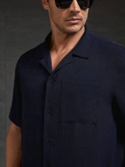 SHEIN Manfinity Homme Men Plus Solid Pocket Patched Shirt -Man Plus Fashion 1689925171a4a95158f9d00fdda13b9878ae1100fb thumbnail 405x552