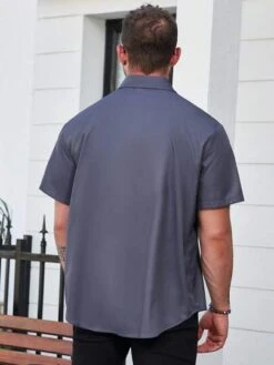 SHEIN Manfinity Homme Men Plus Striped Print Pocket Patched Shirt