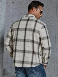 SHEIN Manfinity Homme Men Plus Plaid Print Patched Detail Shirt