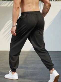 SHEIN Manfinity Homme Men Plus Letter Graphic Drawstring Waist Sweatpants