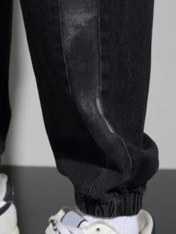 Men Plus Drawstring Waist Slant Pocket Jeans -Man Plus Fashion 16909725263235e082aa76a86224513bf92b4073f2 thumbnail 405x552