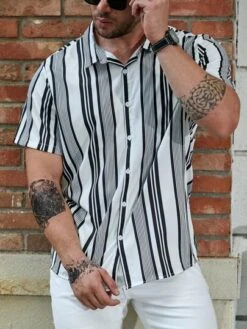 SHEIN Men Plus Striped Print Shirt -Man Plus Fashion 169104971582cdf1464ae18d37a86e070b6018044d thumbnail 405x552