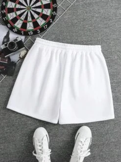 Men Plus Heart Embroidery Drawstring Waist Shorts