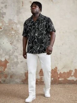 SHEIN Manfinity Homme Men Plus Abstract Figure Graphic Shirt -Man Plus Fashion 1691632139a27f198daad44e5b301325082a78aad3 thumbnail 405x552