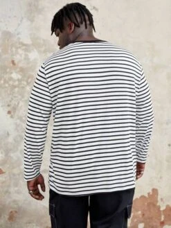 SHEIN Manfinity Homme Men Plus Striped & Letter Patched Contrast Trim Tee