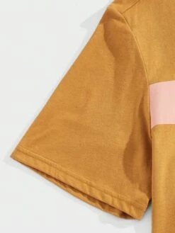 SHEIN Manfinity Homme Men Plus Letter Graphic Colorblock Tee -Man Plus Fashion 1692172716847de3ba7a27e4cc812ece691dc8c570 thumbnail 405x552